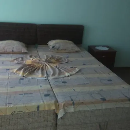 Enjoy Гостьовий будинок Золоті Піски