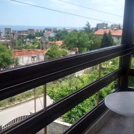 Гостьовий будинок Enjoy 3*