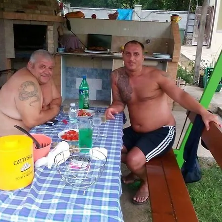 Enjoy Гостьовий будинок 3*